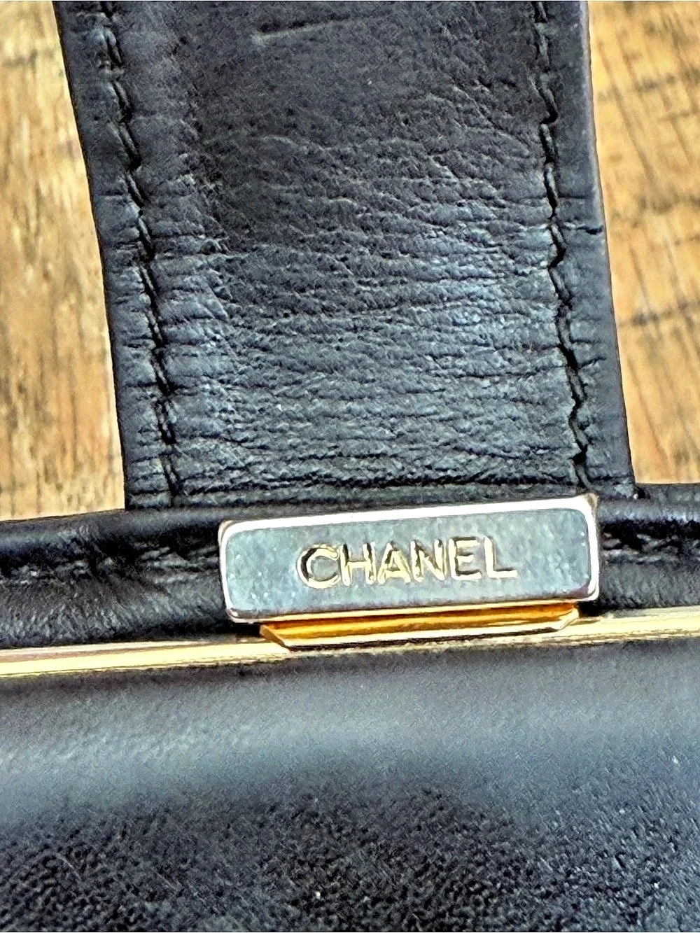 CHANEL cc logo